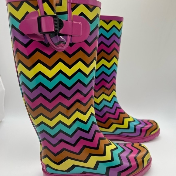 CORKY’S WOMENS COLORFUL CHEVRON PATTERN TALL RAINBOOTS SIZE 6 - Picture 12 of 13